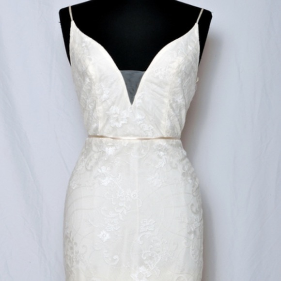 Tara Keely Dress - Picture 4 of 10